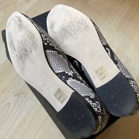 J. Crew Charlie Snakeskin Pattern Loafers - Black and Ivory Sz 10 - Picture 6 of 7
